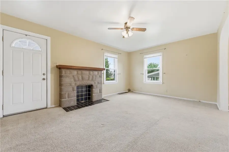 1027 Venice Ave, East McKeesport, PA 15035 - #3