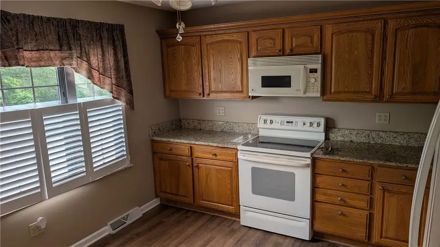 179 London Towne Dr, Pittsburgh, PA 15226 - #3