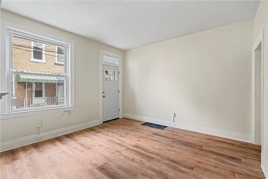 5 Edith Place, Pittsburgh, PA 15213 - #3
