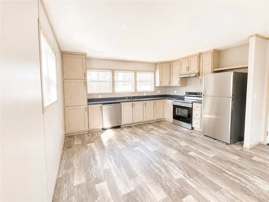 159 Roundtop Circle, Scottdale, PA 15683 - #2