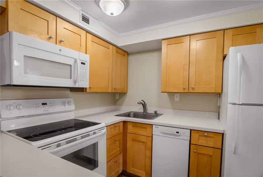 507 Hunters Path Rd #12, Bridgeville, PA 15017 - #3