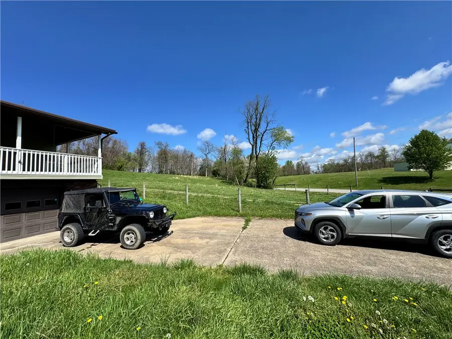 189 Lake Lynn Rd, Lake Lynn, PA 15451 - #2