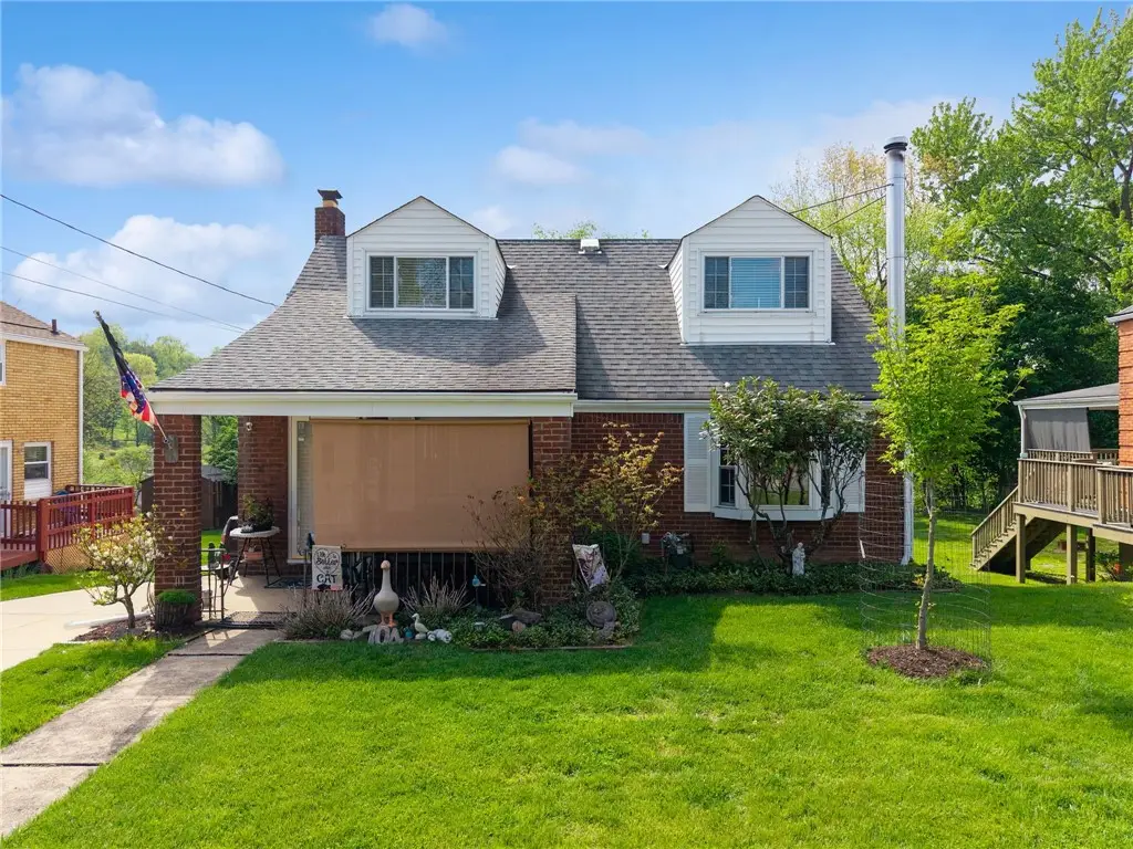 704 Macfarlane Dr, Pittsburgh, PA 15235 - #1