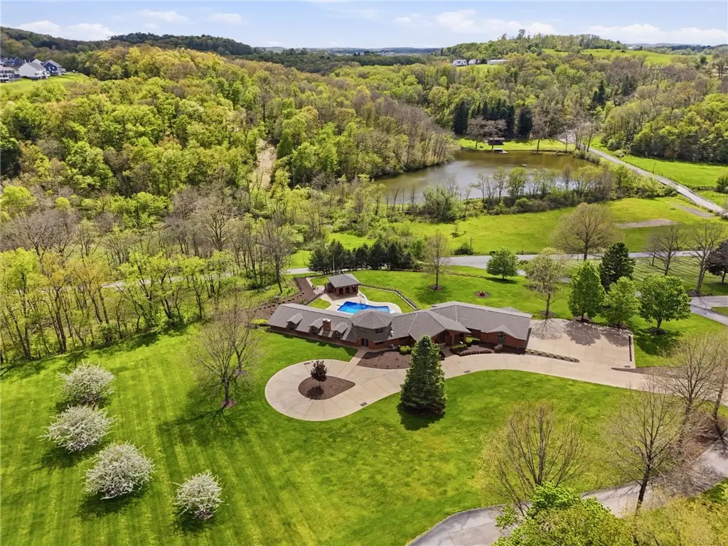 265 Mcfann Rd, Valencia, PA 16059 - #1