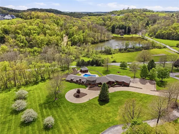 265 Mcfann Rd, Valencia, PA 16059