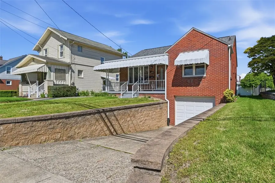 981 Ridge Rd, Bridgeville, PA 15017 - #2