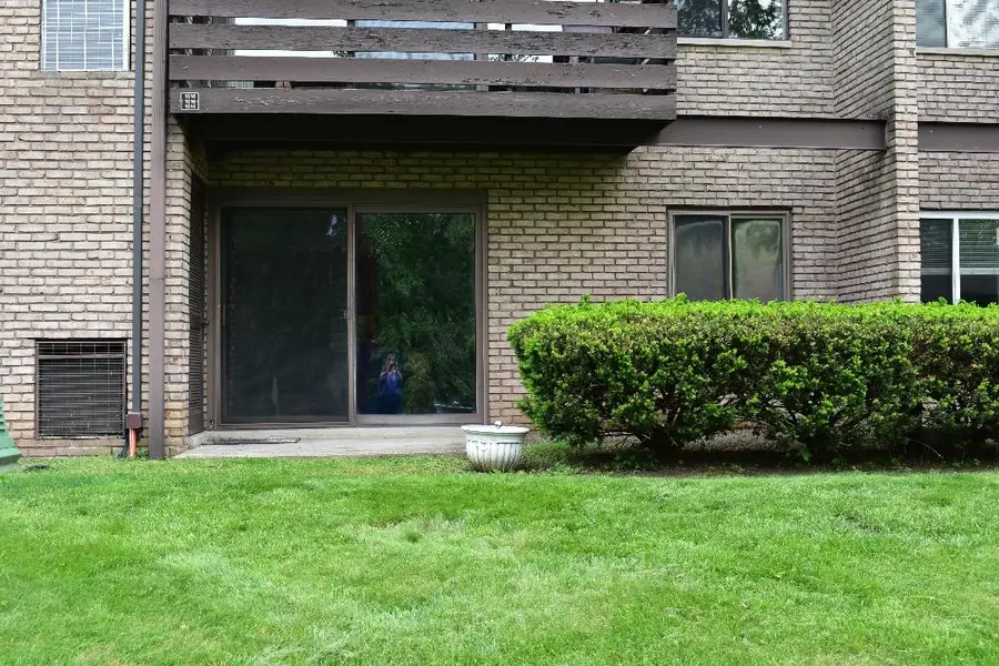 1014 Sanlin Dr, Moon, PA 15108 - #2