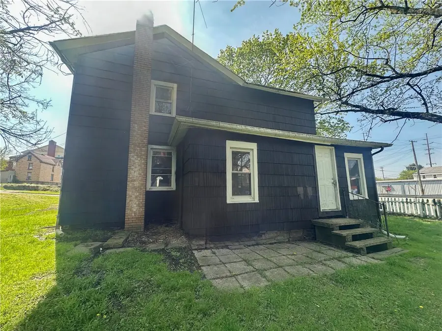 22 State St, Greenville, PA 16125 - #3