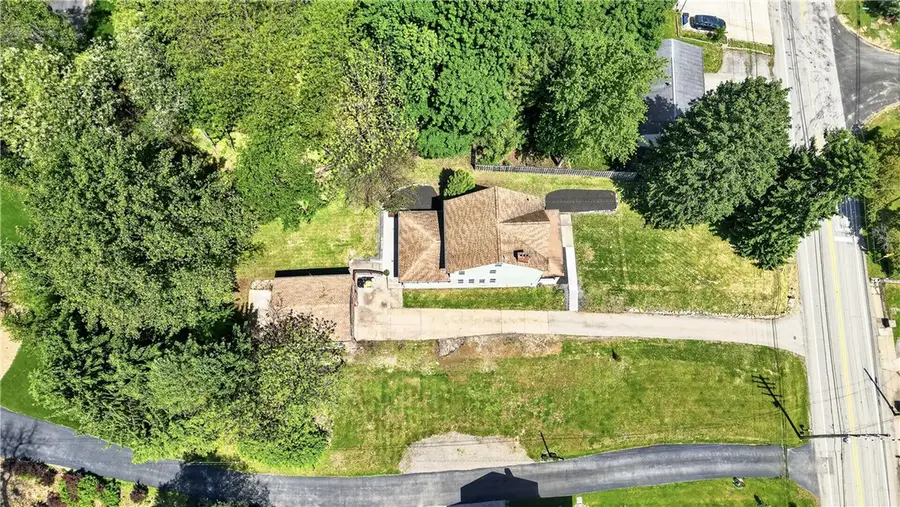 555 Thompson Run Rd, Pittsburgh, PA 15237 - #3