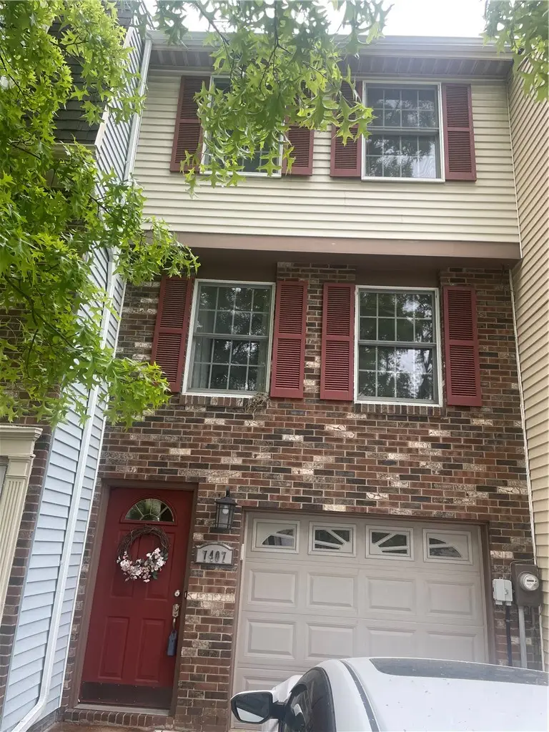7407 Lafayette Sq, Aliquippa, PA 15001 - #3
