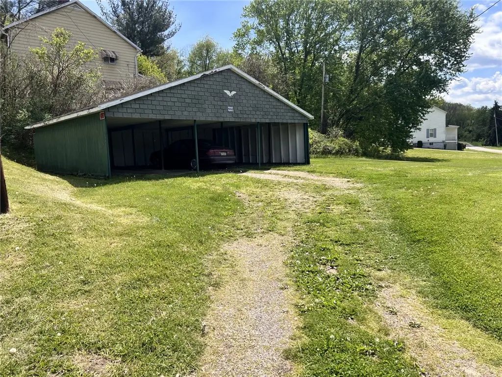 616 Fourth St, Masontown, PA 15461 - #1