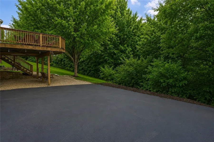 1871 Pioneer Dr, Sewickley, PA 15143 - #2