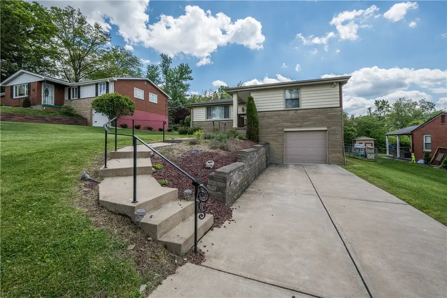 1133 Meadowlark Dr, Pittsburgh, PA 15243 - #2
