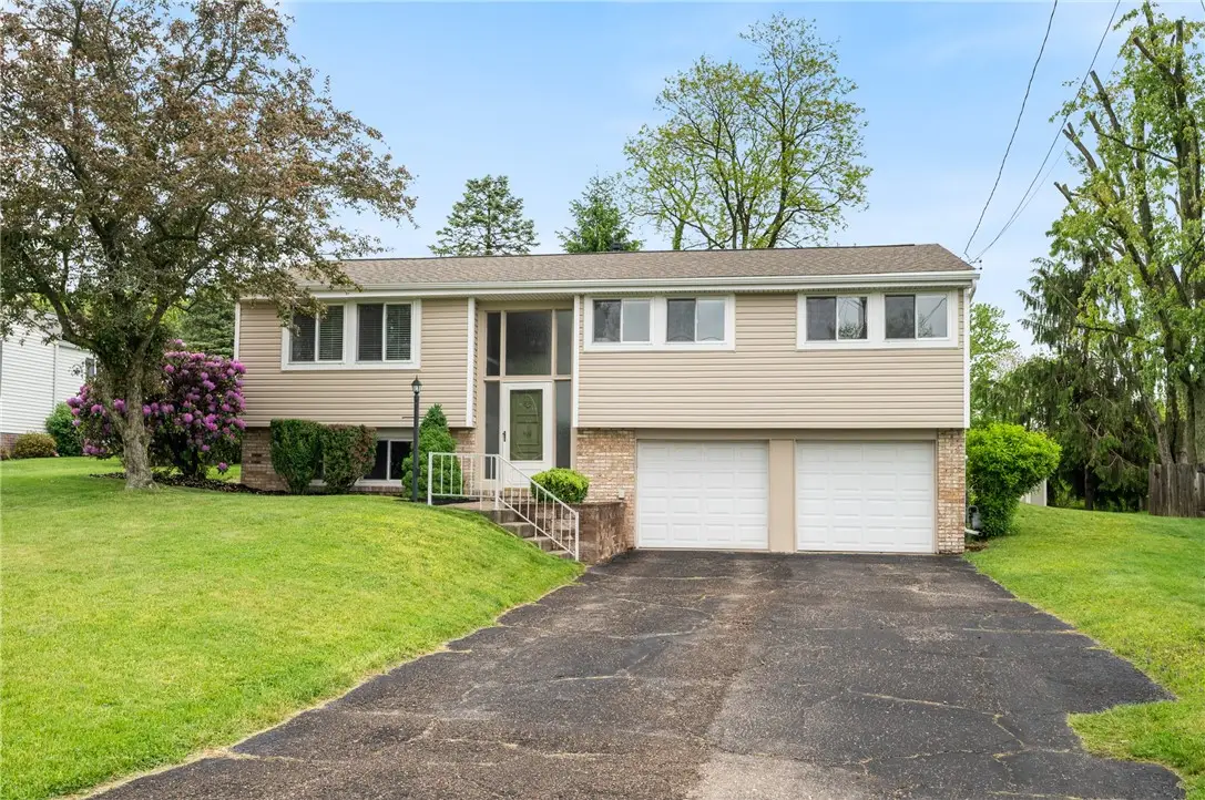 219 Rivercrest Dr, Coraopolis, PA 15108 - #1