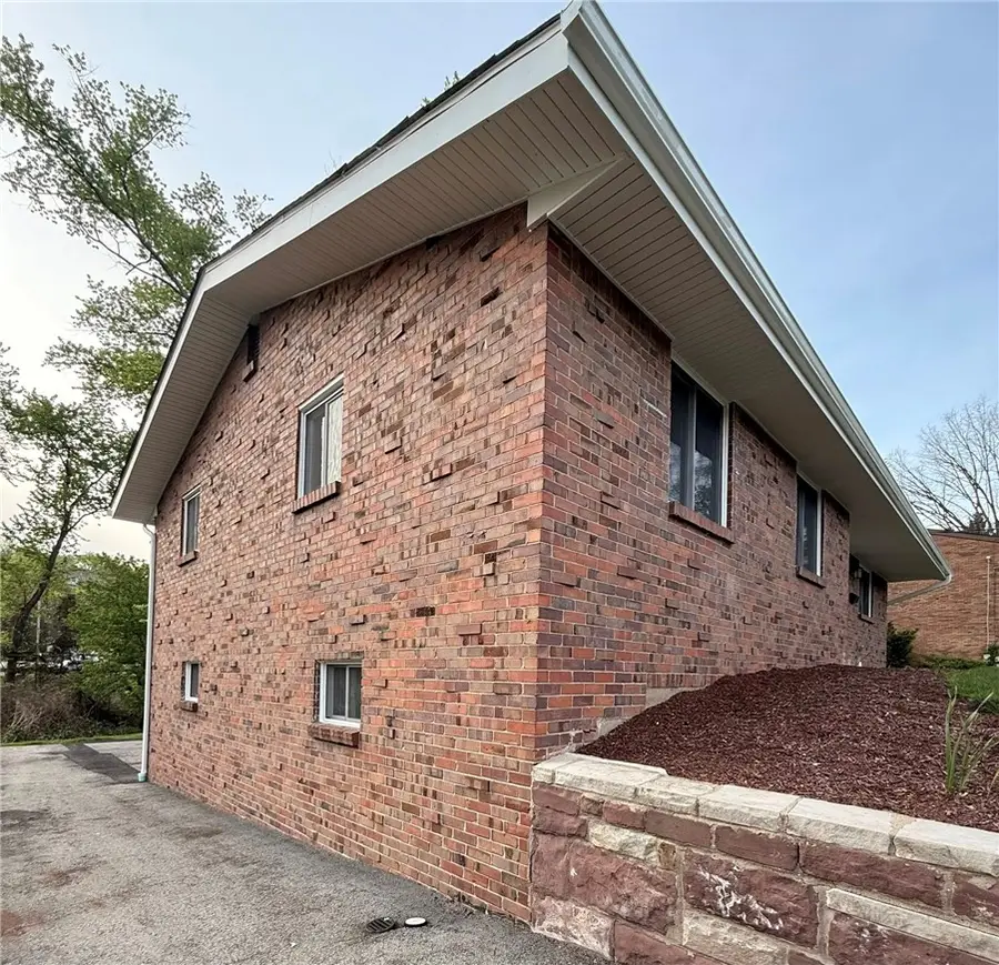 3929 Cape Cod Dr, Pittsburgh, PA 15239 - #3