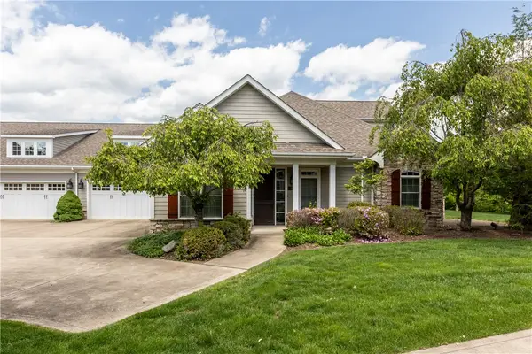 2009 Deacon Dr #4, Latrobe, PA 15650