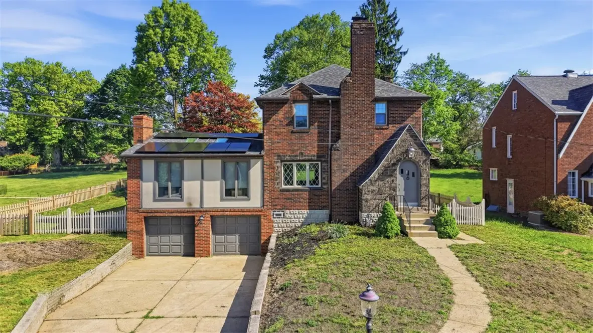 212 Morewood Rd, Glenshaw, PA 15116 - #1