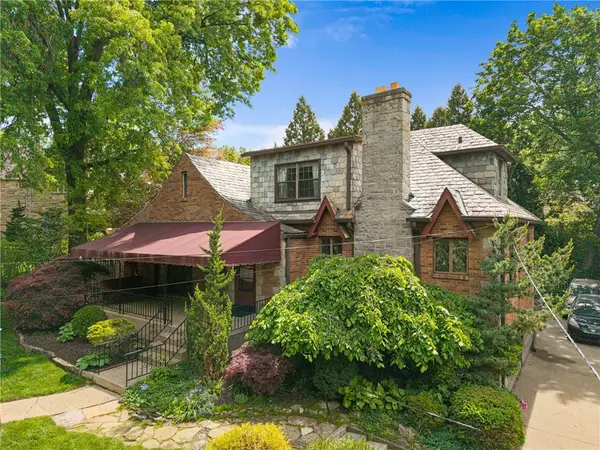 1371 Navahoe Drive, Pittsburgh, PA 15228