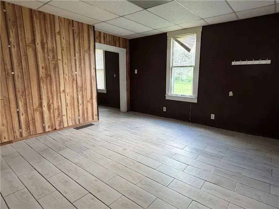 619 N Cedar St, New Castle, PA 16102 - #3
