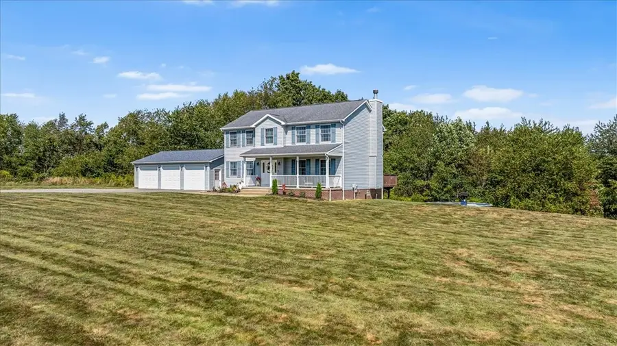 3251 Grandview Rd, Ellwood City, PA 16117 - #3
