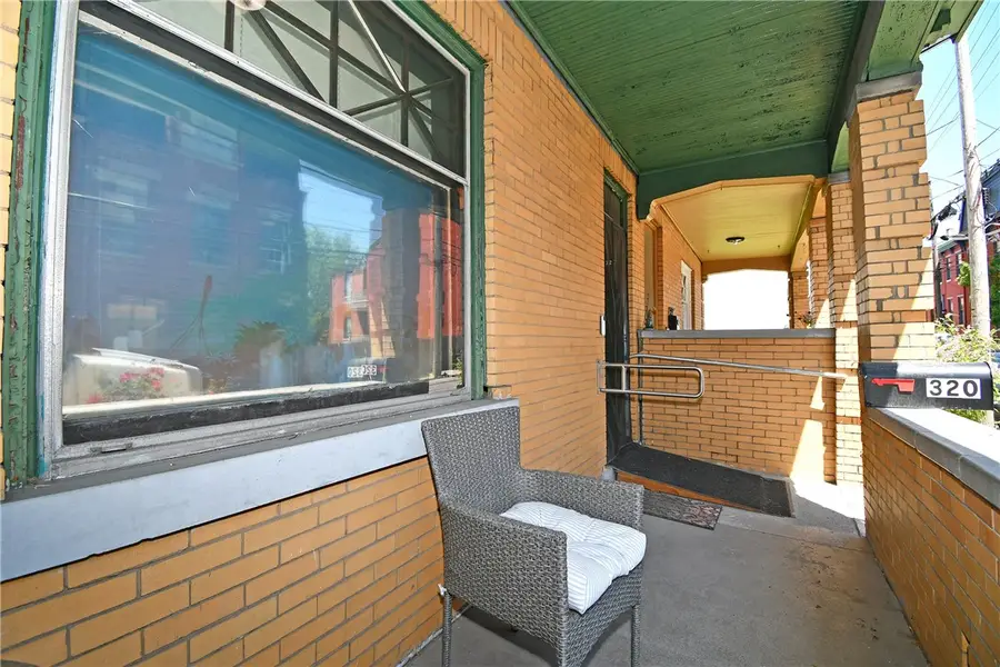 320 Jacksonia St, Pittsburgh, PA 15212 - #2