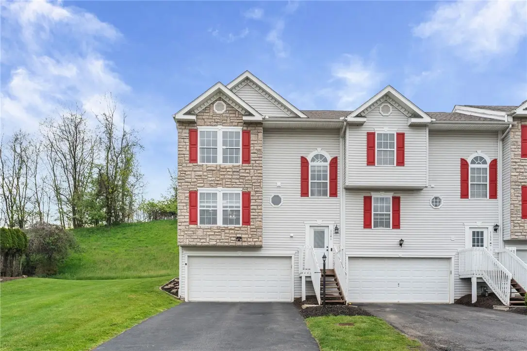 1141 Arrowhead Dr, Washington, PA 15301 - #1