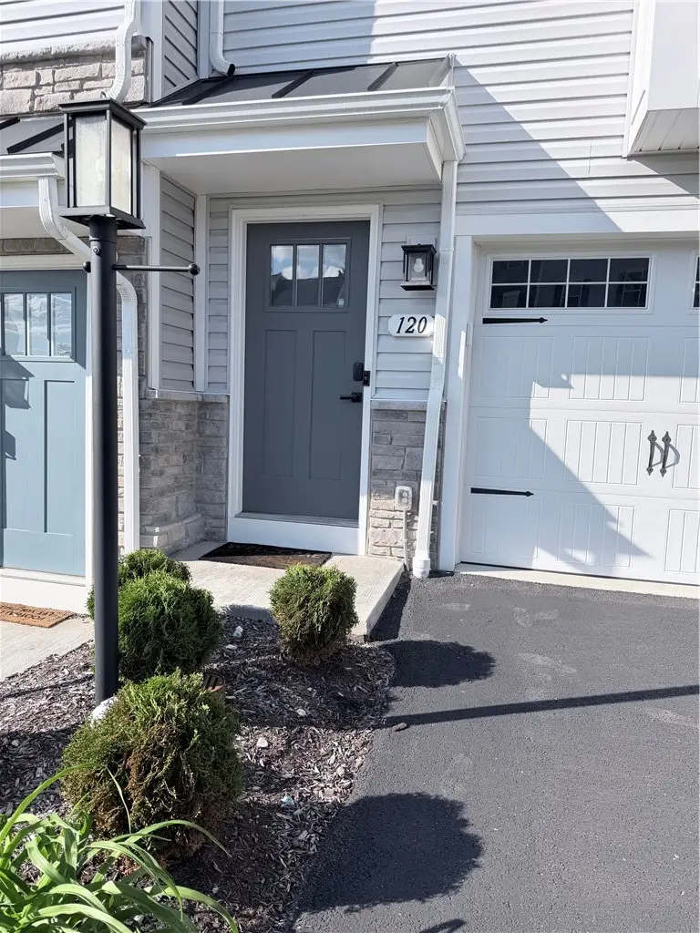 120 Crown St, Stowe, PA 15136 - #3