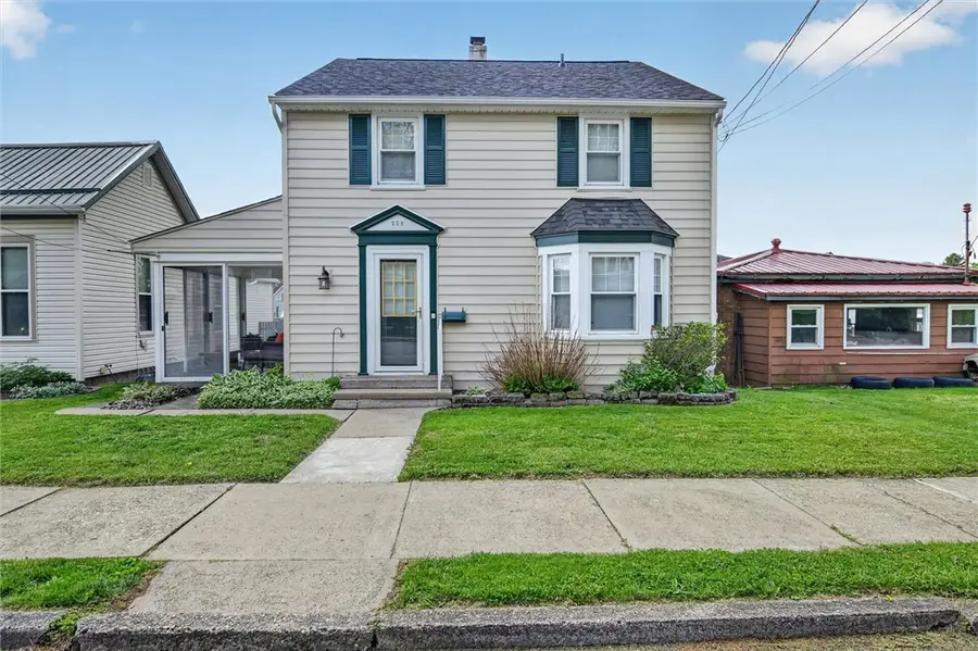 258 3rd Ave, Waynesburg, PA 15370 - #2