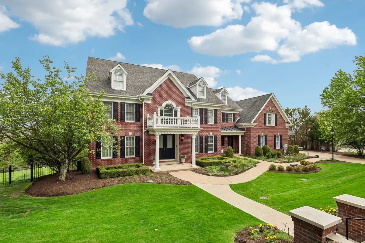 2208 S Villa Drive, Gibsonia, PA 15044 - #1