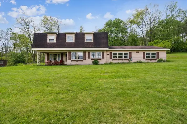 466 Walker Dr, Indiana, PA 15701