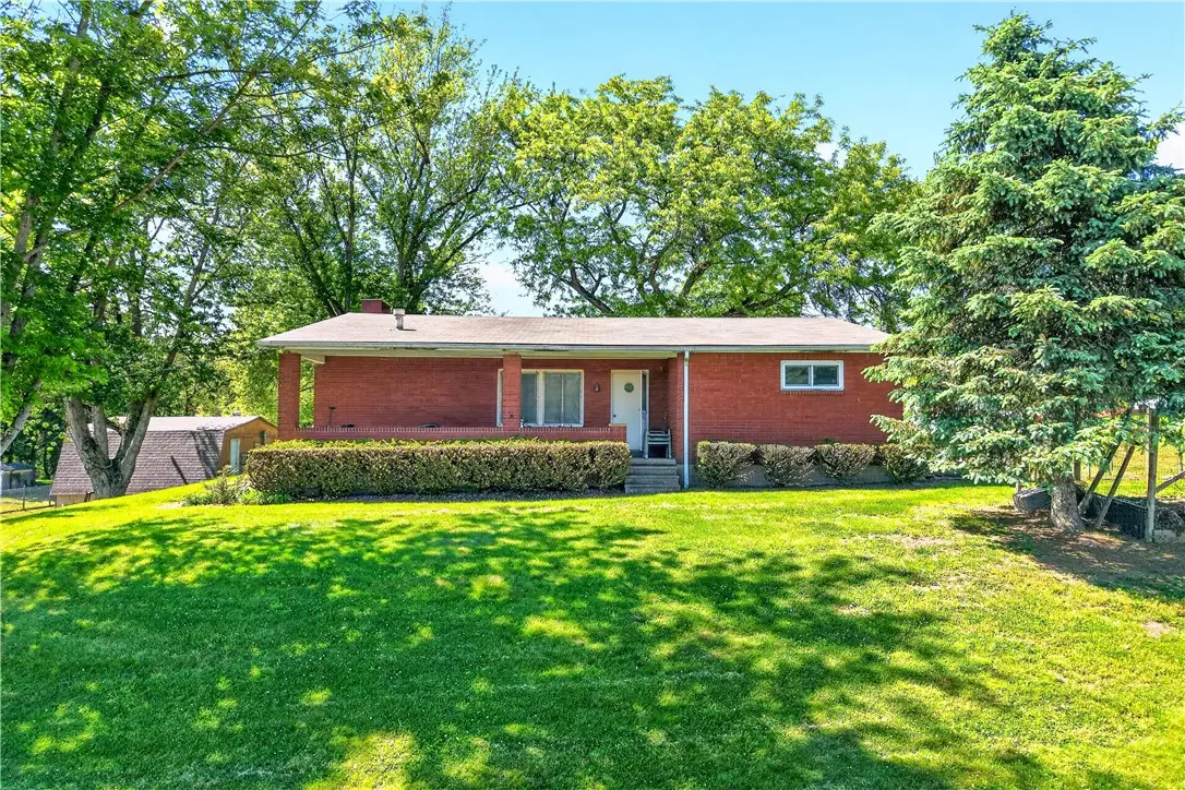 2000 School Street, Clairton, PA 15025 - #1