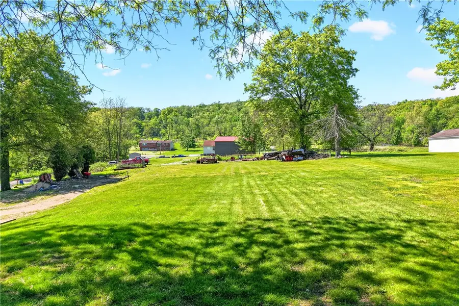 2000 School Street, Clairton, PA 15025 - #2