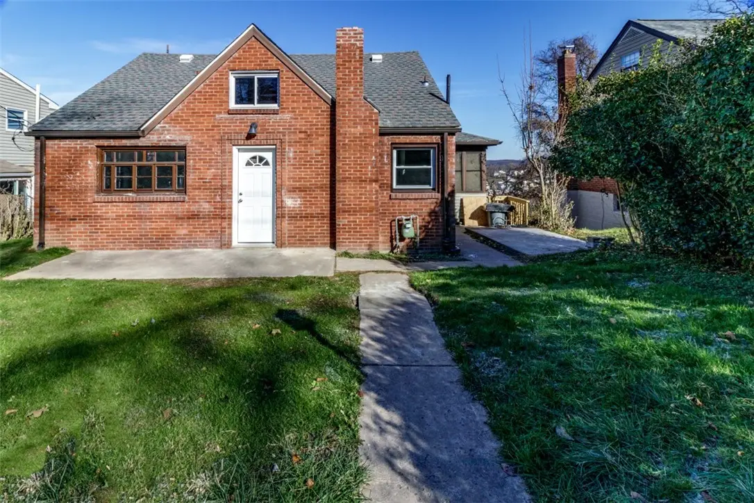 1107 Gary, Clairton, PA 15025 - #1