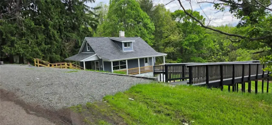 132 Cherry Tree Rd, Grindstone, PA 15442 - #3