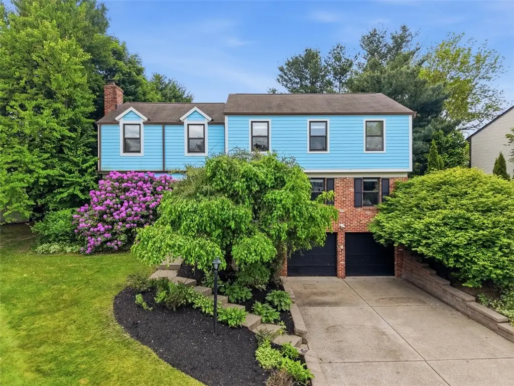 911 Summit Drive, Wexford, PA 15090 - #1