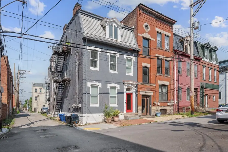 1201 Reddour St, Pittsburgh, PA 15212 - #2