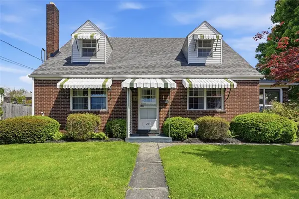 415 Elwyn Avenue, Springdale, PA 15144