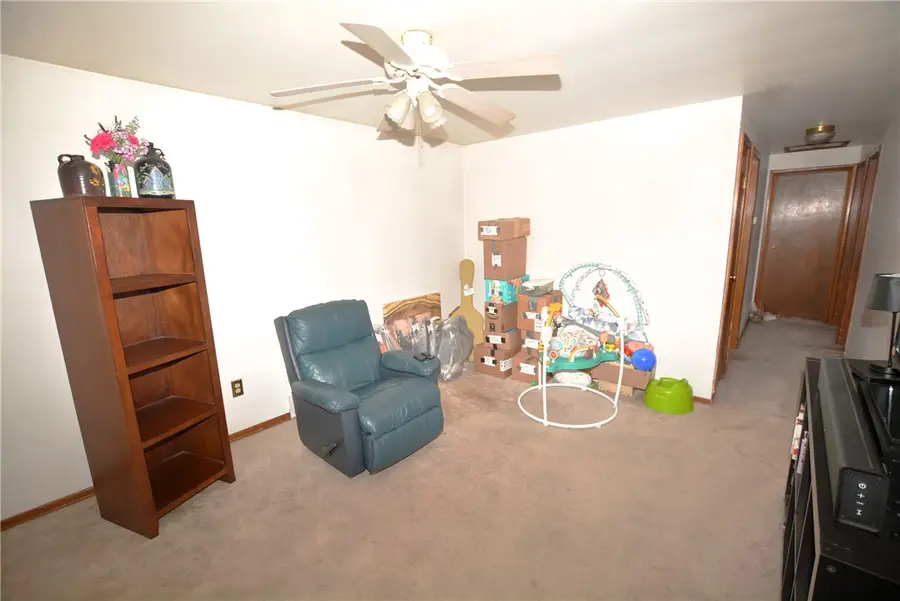204 Lee Ave, Pittsburgh, PA 15237 - #2