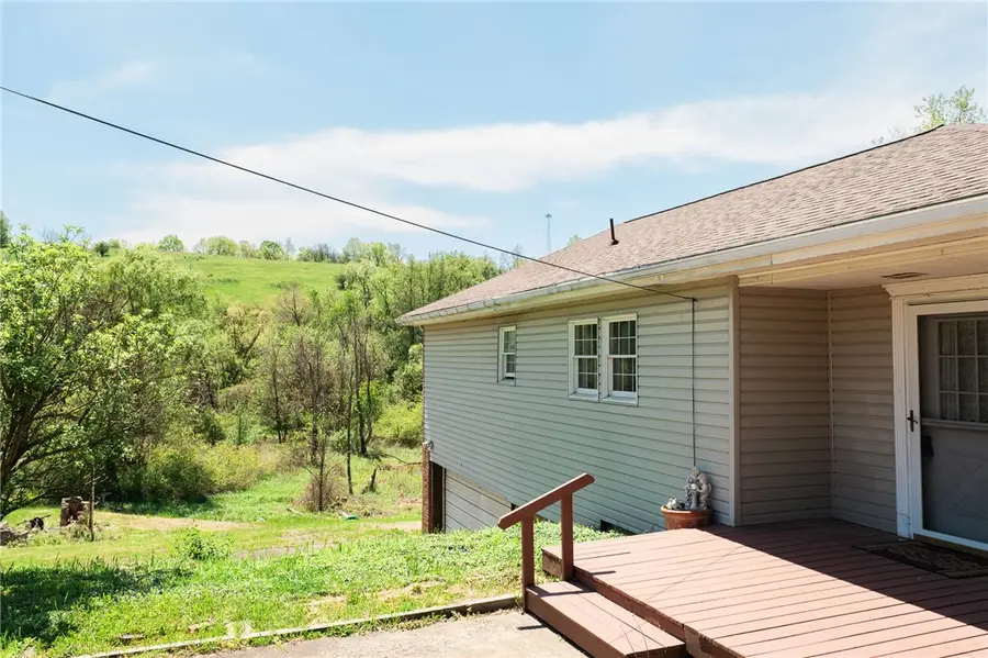 747 Frbk Herbert Rd, New Salem, PA 15468 - #3
