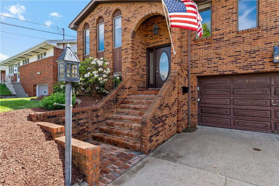 2123 Carolina Avenue, West Mifflin, PA 15122 - #2