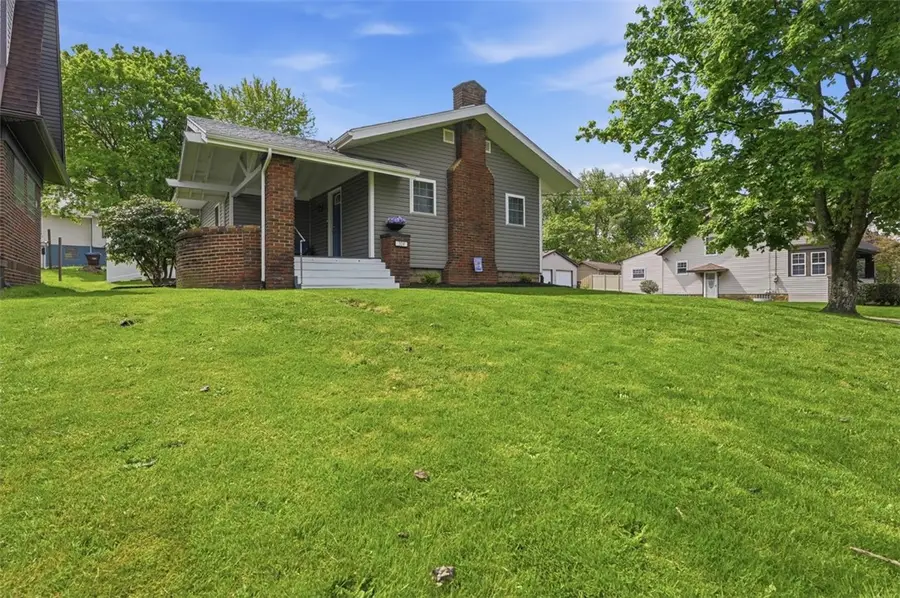 304 Center St, Slippery Rock, PA 16057 - #3