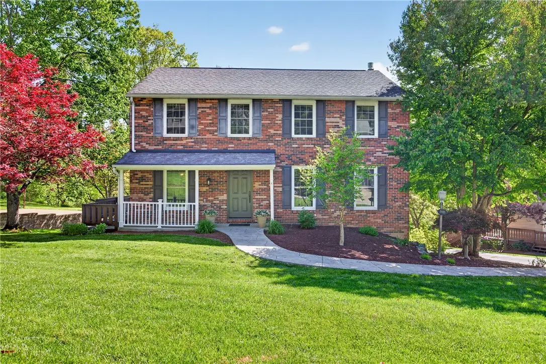 5885 Dalmatian Dr, Bethel Park, PA 15102 - #1