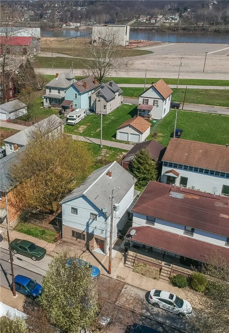 330 Beaver Ave, Aliquippa, PA 15001 - #3