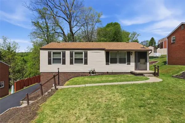 909 Mount Hood Dr, Pittsburgh, PA 15239