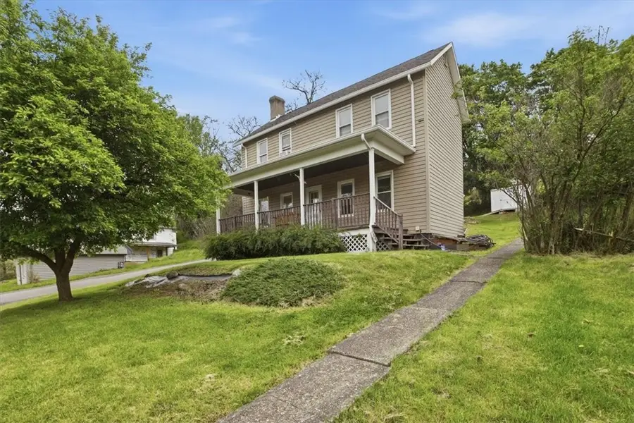 135 High St, Imperial, PA 15126 - #2
