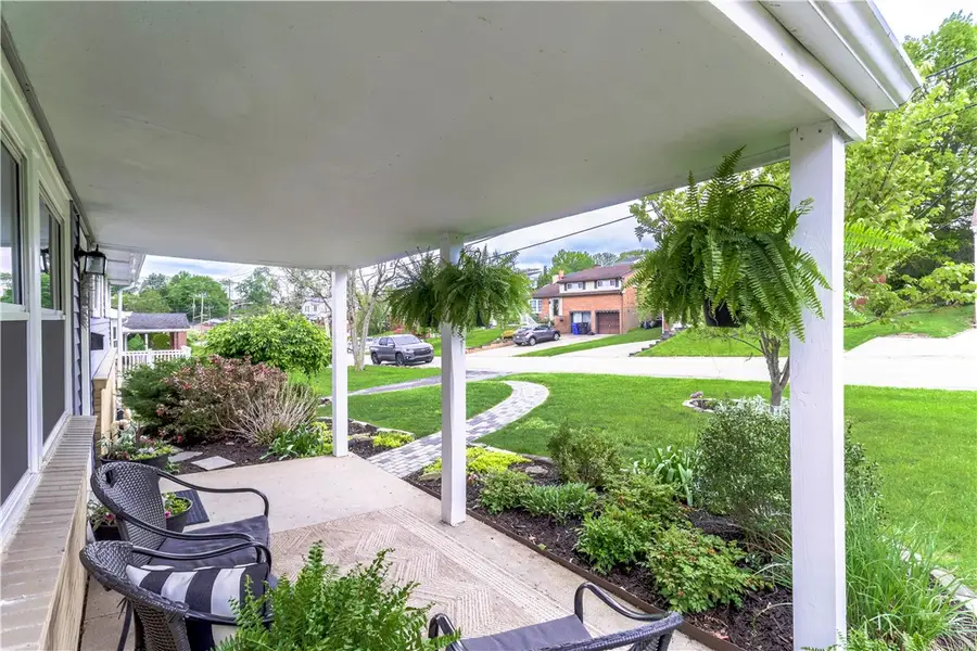 82 Claireview Dr, Carnegie, PA 15106 - #3