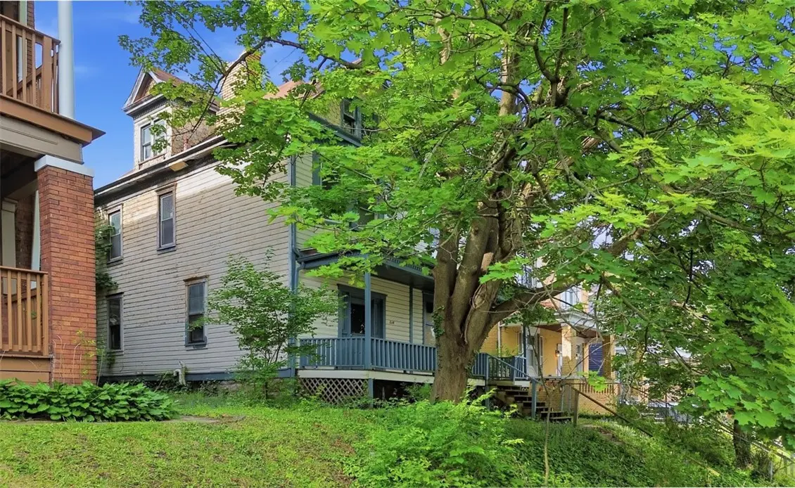 538 E 9th Ave, Homestead, PA 15120 - #1