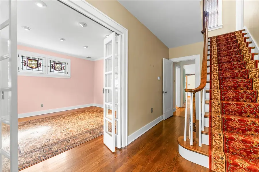 106 Woodhaven Dr, Pittsburgh, PA 15228 - #3