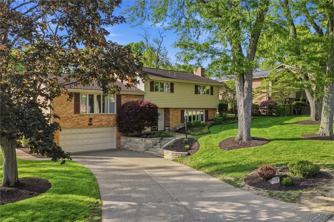 199 Beall Dr, Pittsburgh, PA 15236 - #1
