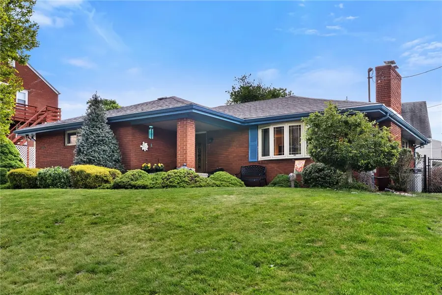 1029 Logan Rd, North Versailles, PA 15137 - #2